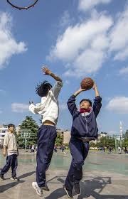 为什么打者打击前要在手部涂松脂粉