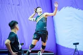 查理·哈迪（Charlie Hardy）等待5个月后终于签约曼联。